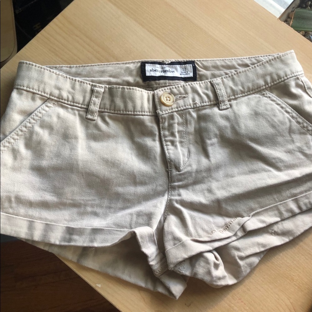 Abercrombie and Fitch kids shorts🍉